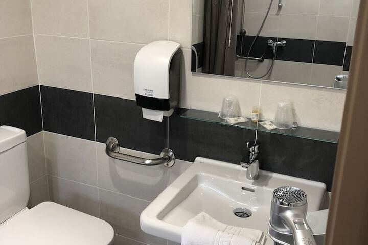 Clean Restrooms