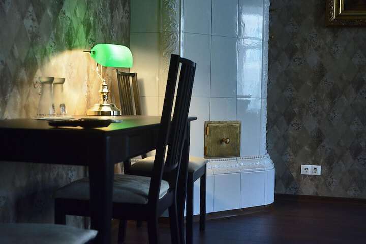 Room 26 of 43