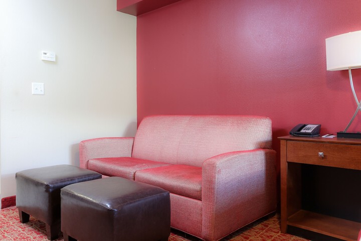 1 King Bed Suite (2 of 8)