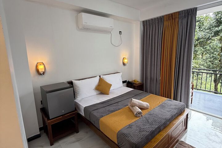 Room 42 of 116