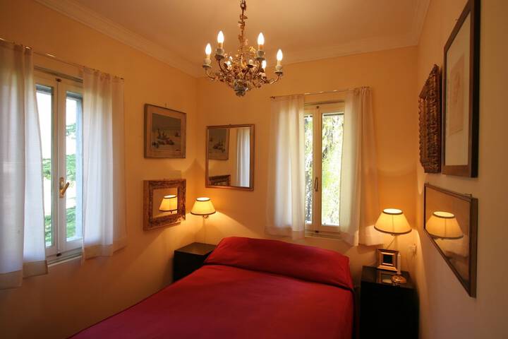 Room 19 of 41