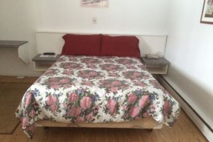 Room 16 of 25