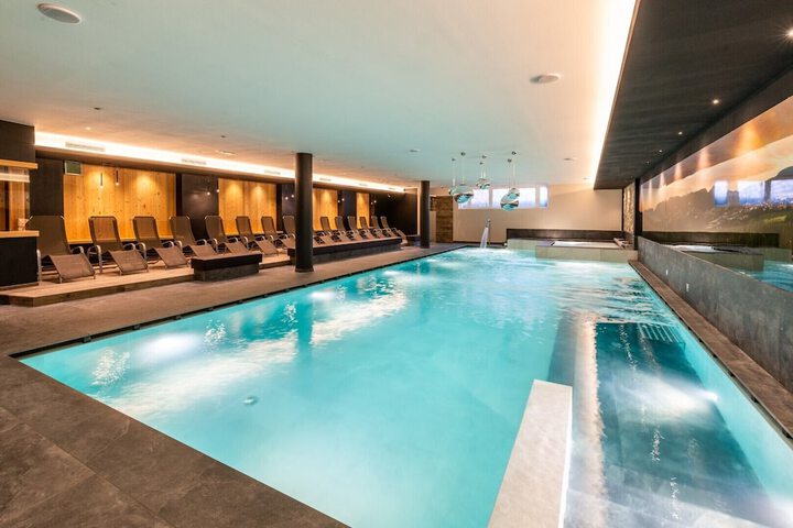 Pool 48 of 65