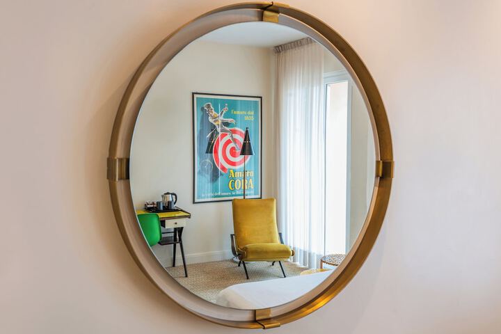 Room 12 of 31