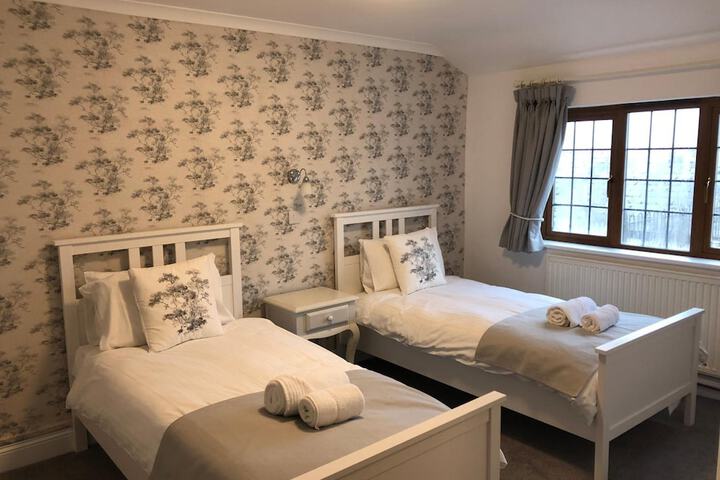Room 9 of 30