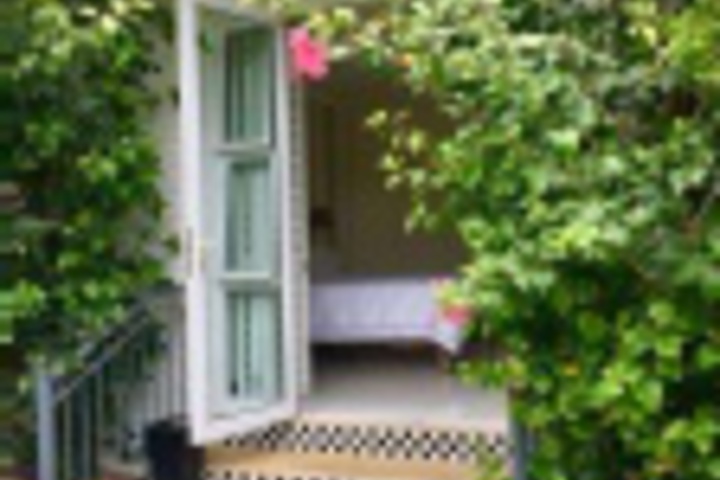 Hotel Exterior 77 of 216