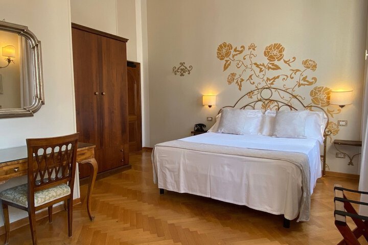 Room 49 of 129