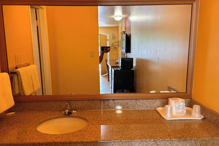 Clean Restrooms