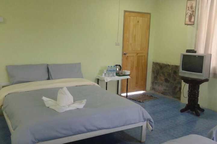 Room 4 of 24