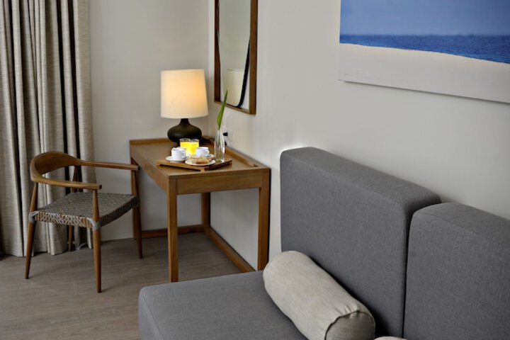 Room 11 of 40