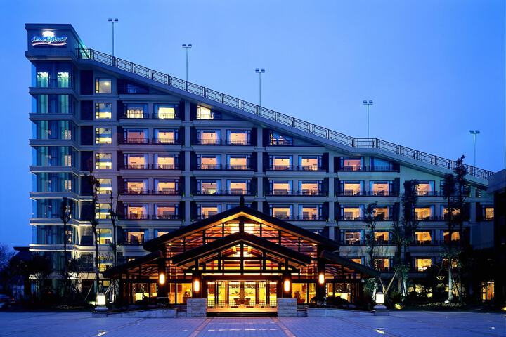Hotel 28 of 28