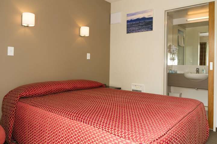 Room 12 of 63
