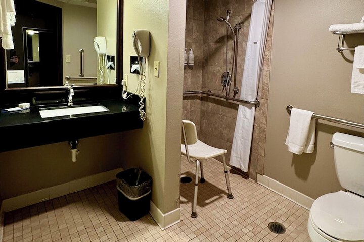 Clean Restrooms