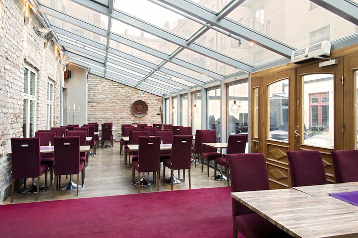 Dining Photos