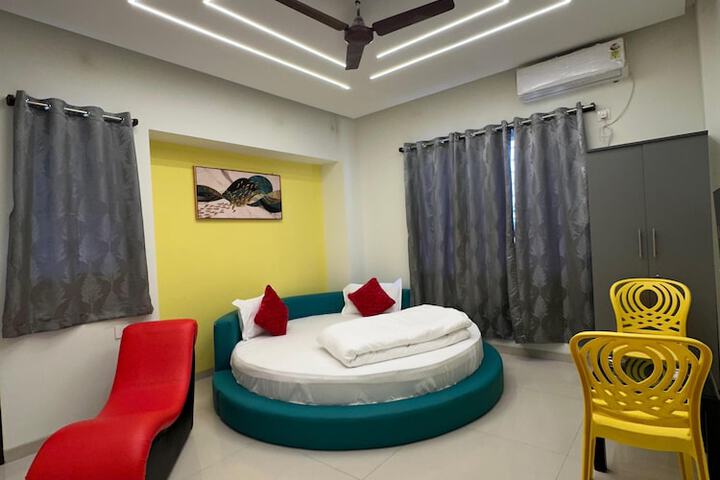 Room 17 of 27