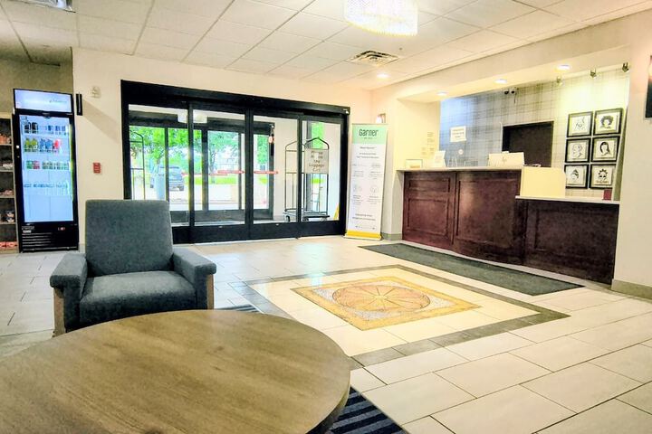 Guest Lobby