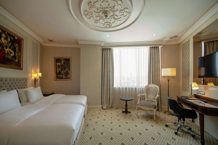 Room 13 of 53