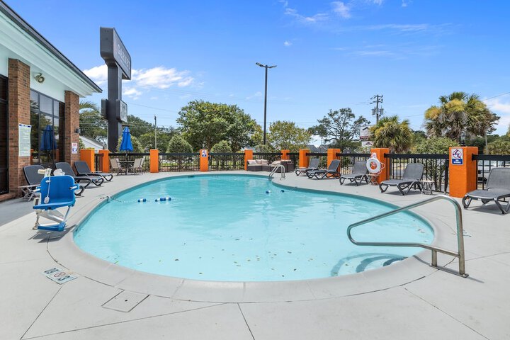 Pool 31 of 63