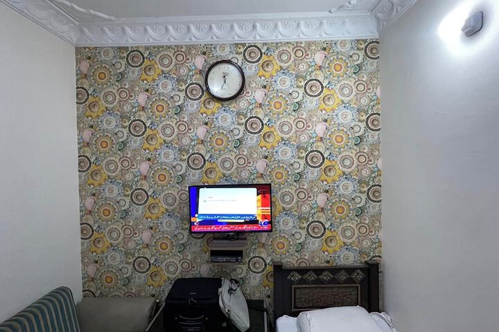 Room 18 of 20