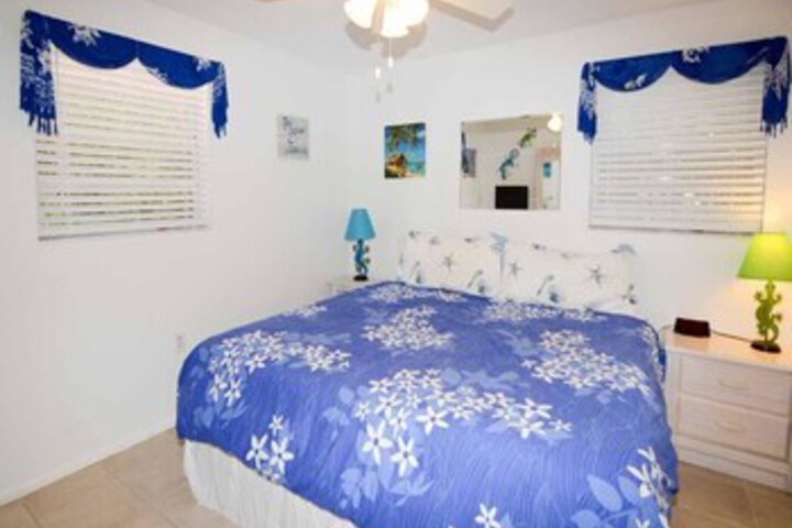 Room 18 of 21