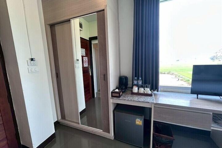 Room 9 of 30