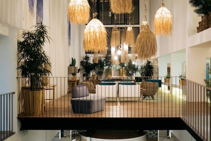 Guest Lobby