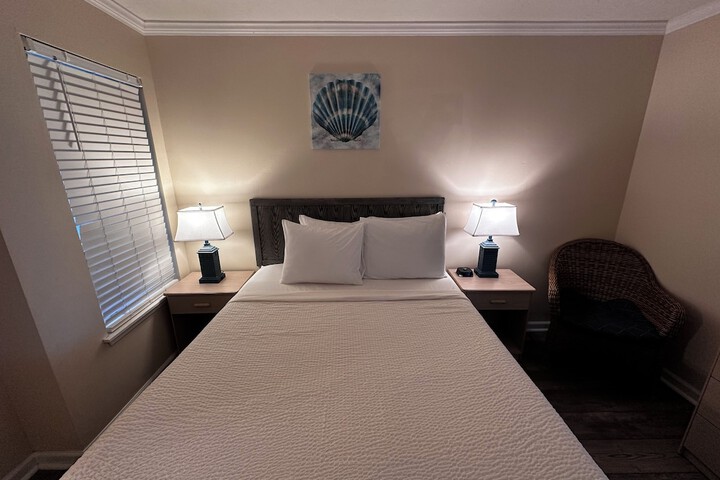 Room 15 of 114