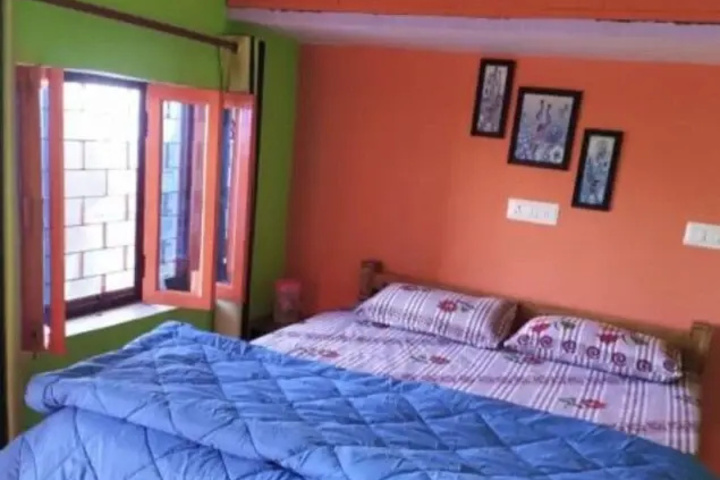 Goroomgo Mangalmurti Himalyan Binsar