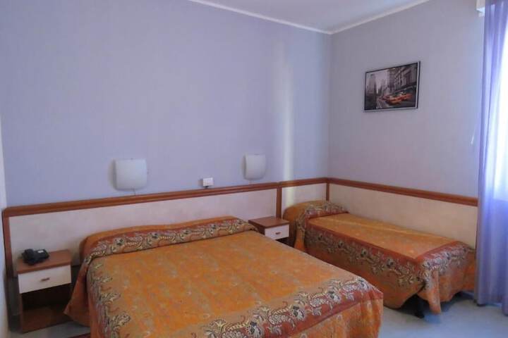 Room 5 of 38