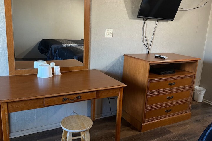 Room 26 of 60