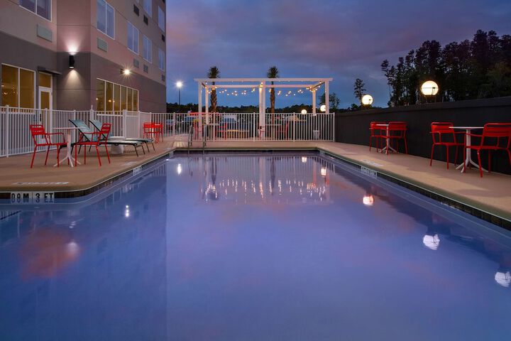Pool 27 of 52