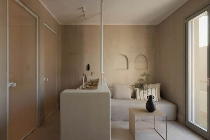 Room 40 of 85