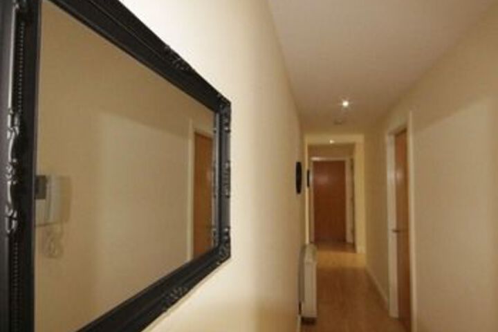 Room 25 of 34