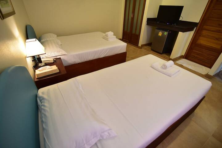 Room 12 of 62