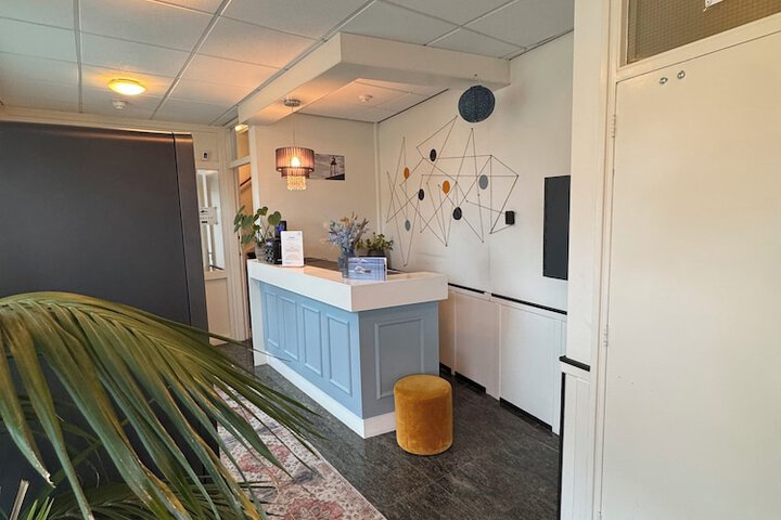 Hotel Interior 8 of 38