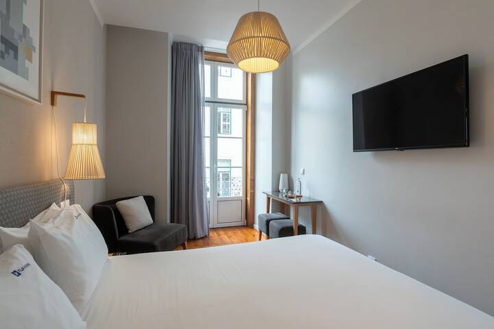 Room 30 of 63