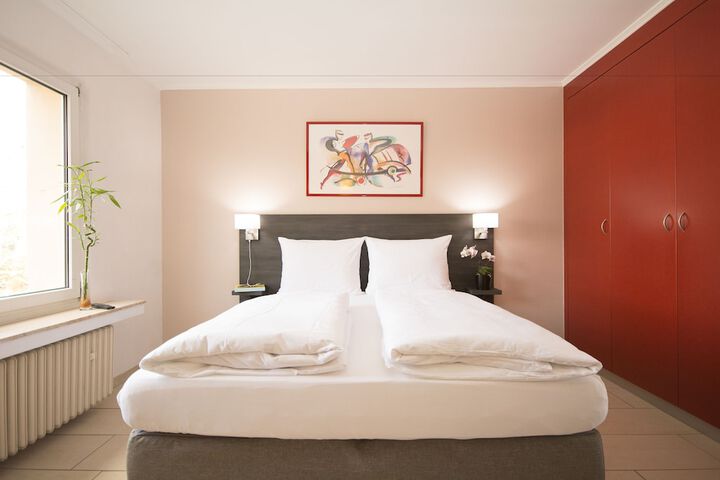Room 17 of 39