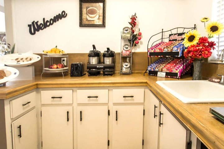 Breakfast area