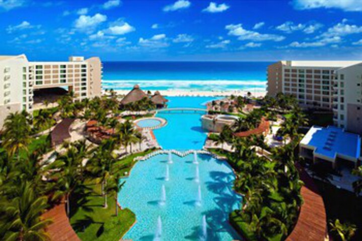 Exterior of Luxury Hideaway Cancun