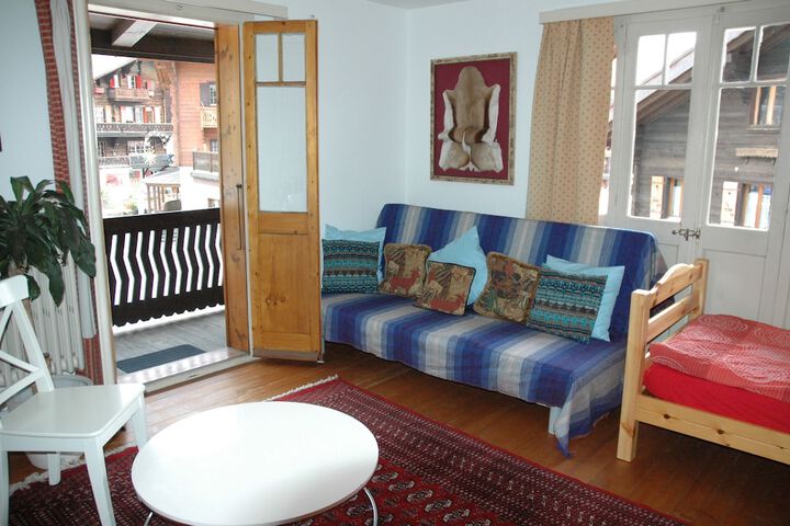 Room 8 of 42