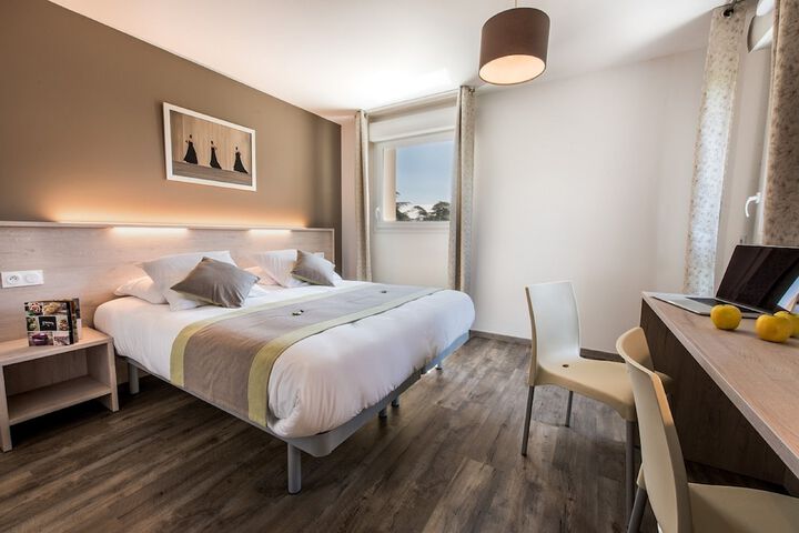 Room 8 of 21