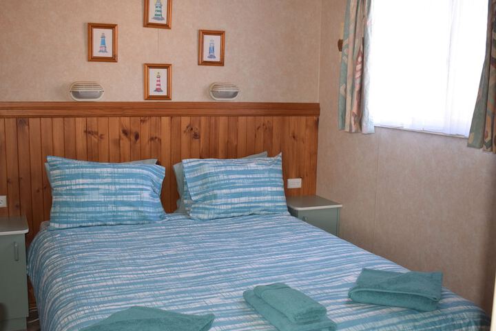 Room 9 of 38