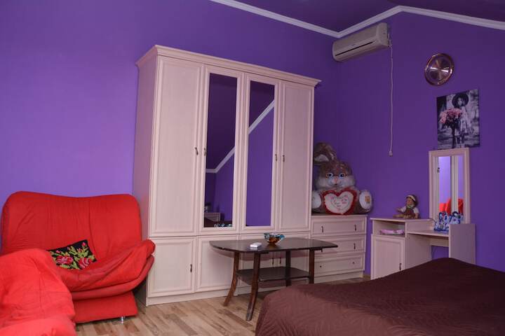 Room 15 of 18