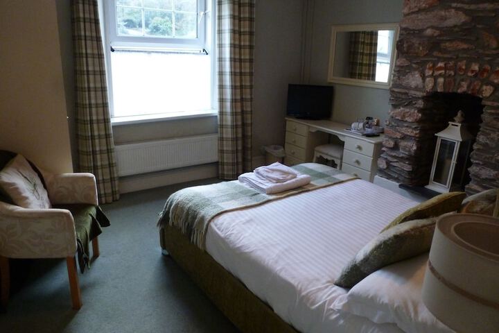 Room 6 of 64