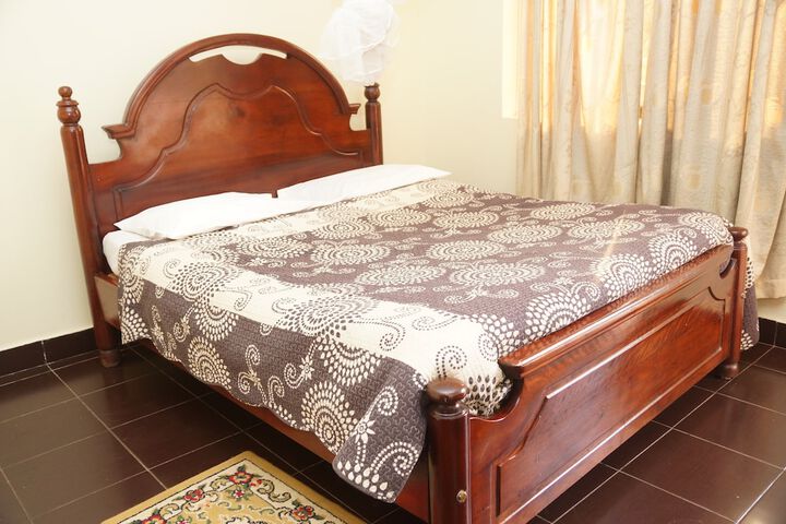 Room 10 of 72