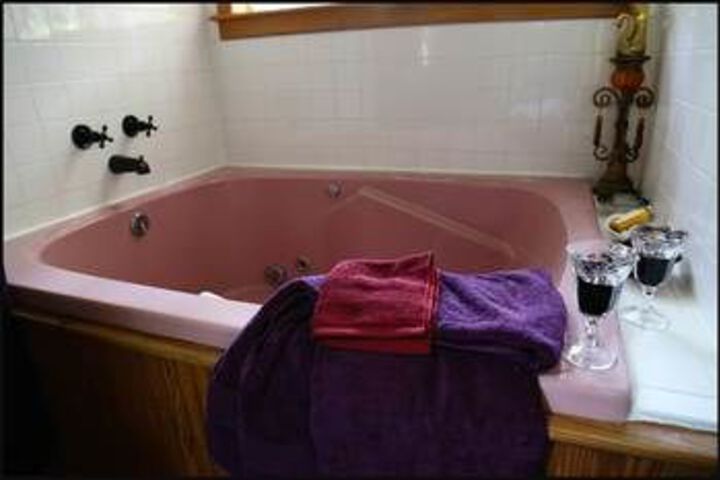 Hot Tub 18 of 25