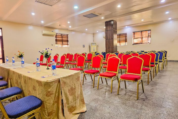 Ballroom/Hall 69 of 81