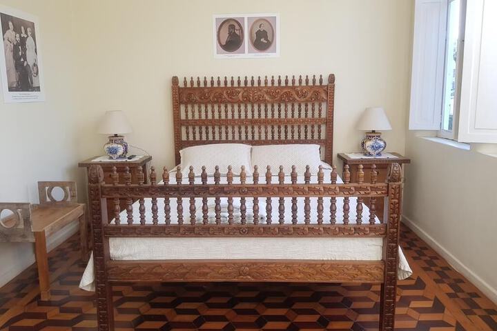 Room 11 of 23