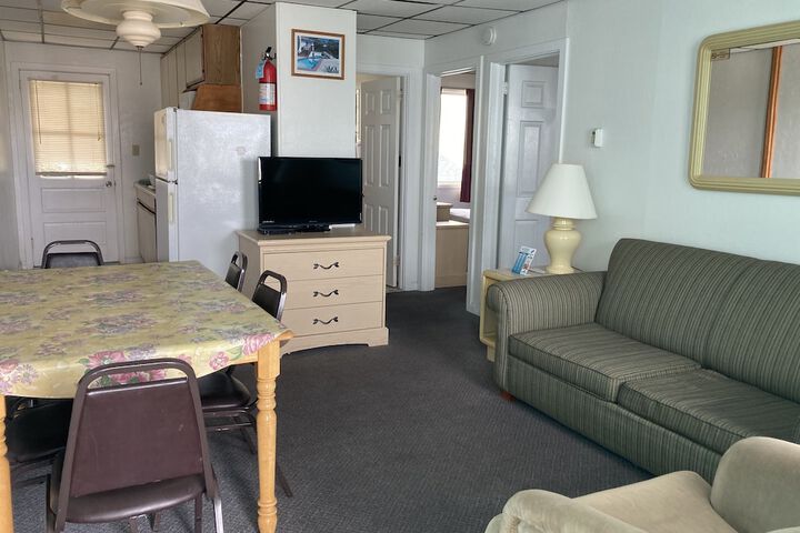 Room 14 of 23