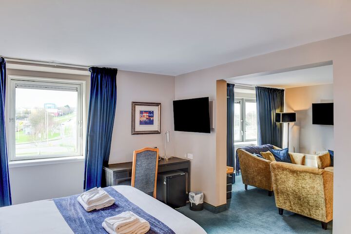 Room 16 of 41